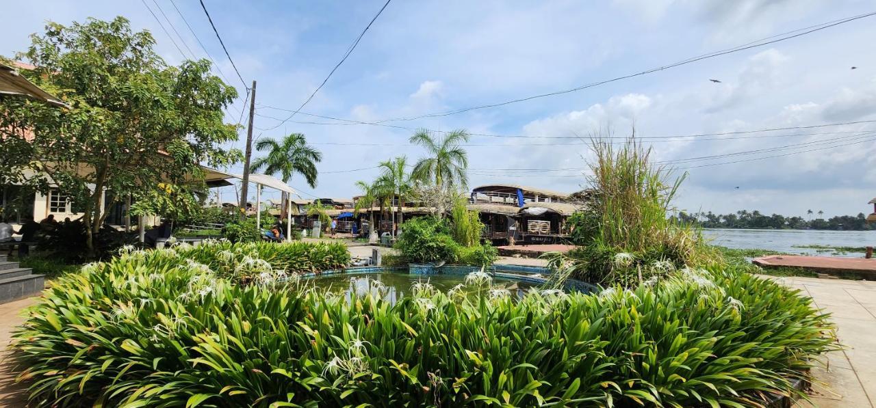 'Marari Johns Homestay' Mararikulam, Alappuzha Экстерьер фото